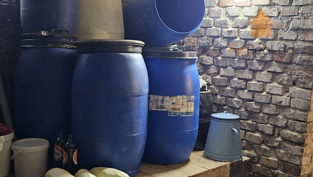 PREDAJ, 3- izbový rodinný dom, Kalná nad Hronom, časť Kalná