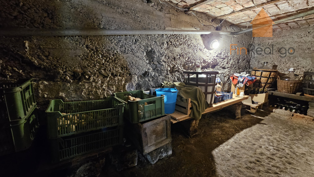 PREDAJ, 3- izbový rodinný dom, Kalná nad Hronom, časť Kalná