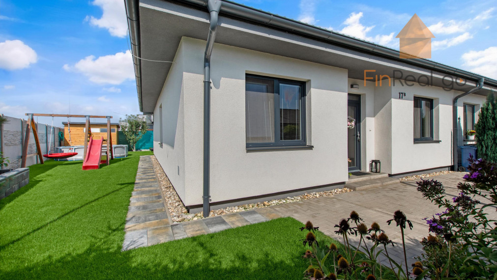 Rezervované-FINREALGO - PREDAJ -  4 izbový RD v Bernolákove