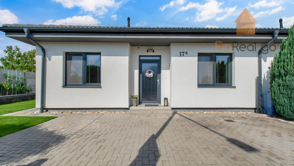 Rezervované-FINREALGO - PREDAJ -  4 izbový RD v Bernolákove