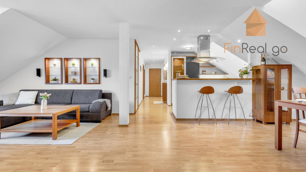 REZERVOVANÉ - podkrovný 3-izbový byt na Nivách, Súťažná