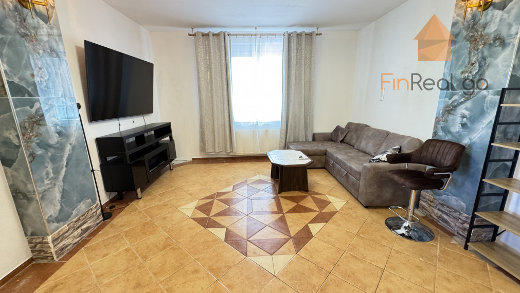 FINREALGO Znížená cena - NA PREDAJ - 3i Rodinný Dom v Trhová  Hradská so záhradou - 20 ročná stavba v tichej ulici