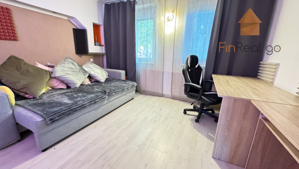 FINREALGO Znížená cena - NA PREDAJ - 3i Rodinný Dom v Trhová  Hradská so záhradou - 20 ročná stavba v tichej ulici