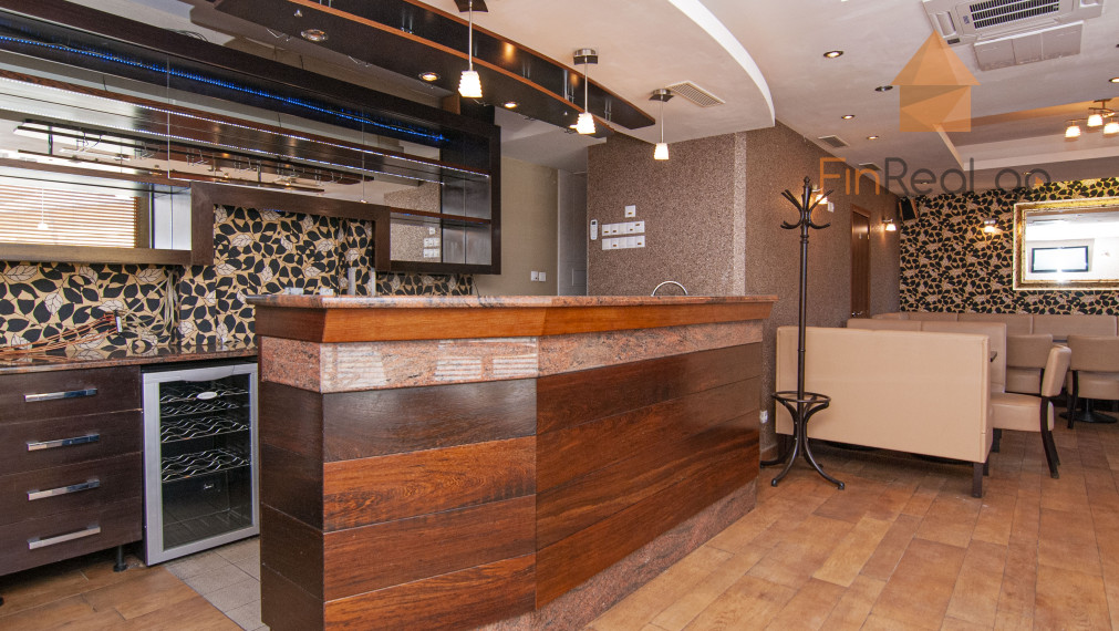 Predaj obchodného priestoru-kaviarne 65m2, Ba-Staré Mesto