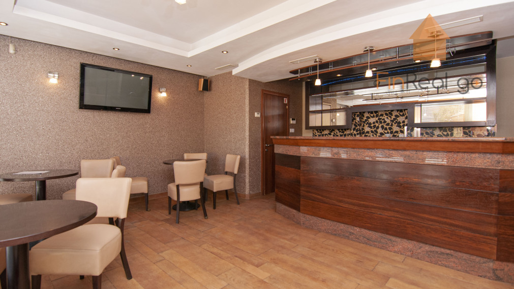 Predaj obchodného priestoru-kaviarne 65m2, Ba-Staré Mesto