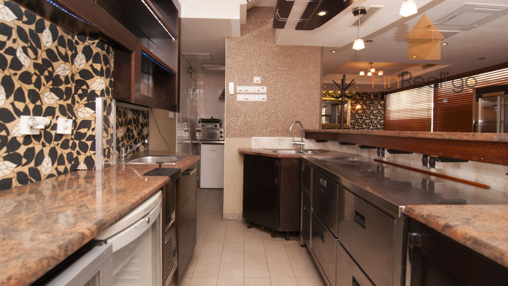 Predaj obchodného priestoru-kaviarne 65m2, Ba-Staré Mesto