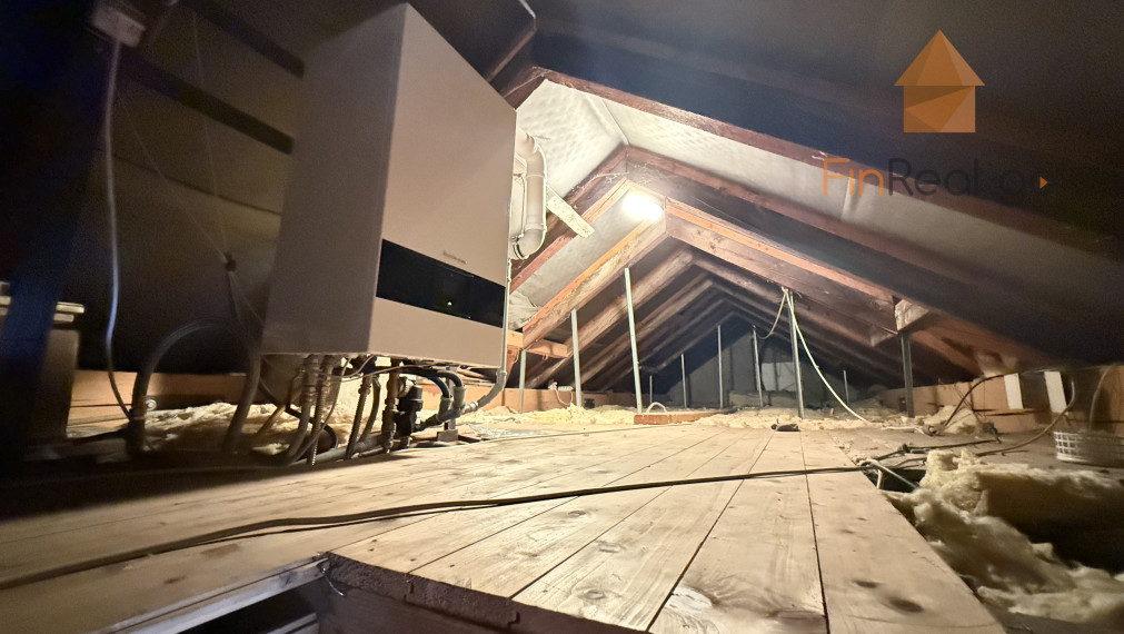 PREDAJ - podkrovný 3-izbový byt na Nivách - 500 bytov, Súťažná