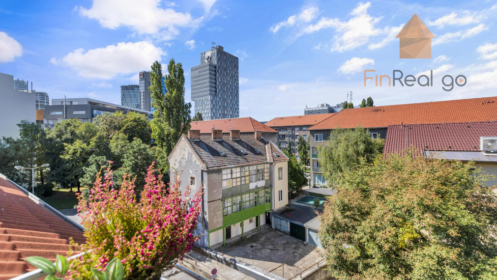 PREDAJ - podkrovný 3-izbový byt na Nivách - 500 bytov, Súťažná