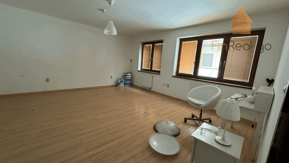 INVESTIČNÁ PRÍLEŽITOSŤ 168 m² + 8 m² terasa – OBCHODNÁ ULICA, STARÉ MESTO, BRATISLAVA I