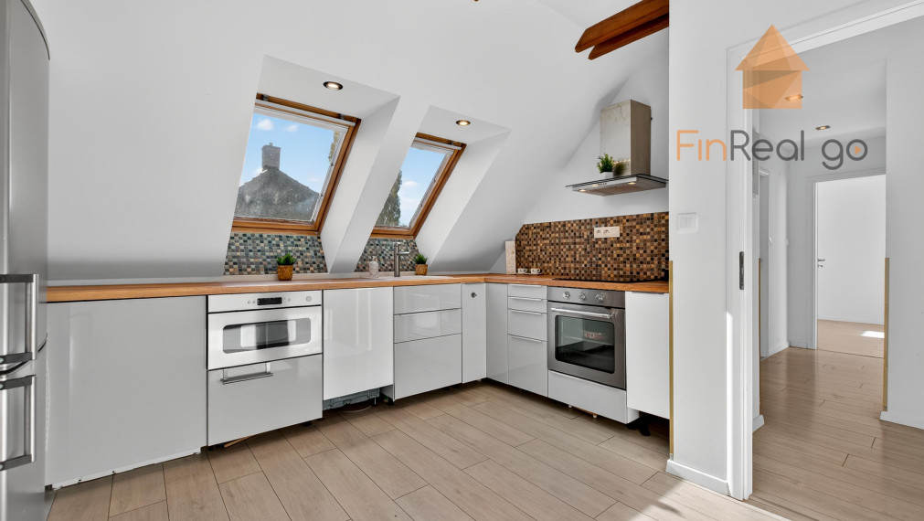 Predaj atypický priestranný byt s predzáhradkou a parkovacím miestom, Devínska Nová Ves