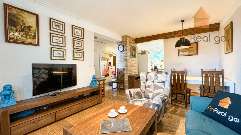 Predáme zariadený 7,5izbový rodinný dom v tichej časti Rače