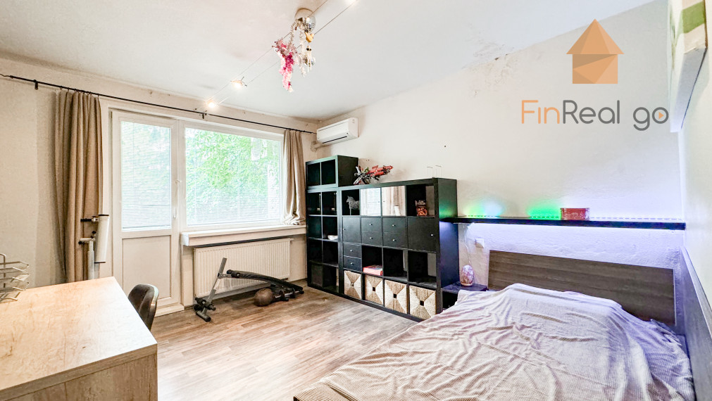 Predáme zariadený 7,5izbový rodinný dom v tichej časti Rače