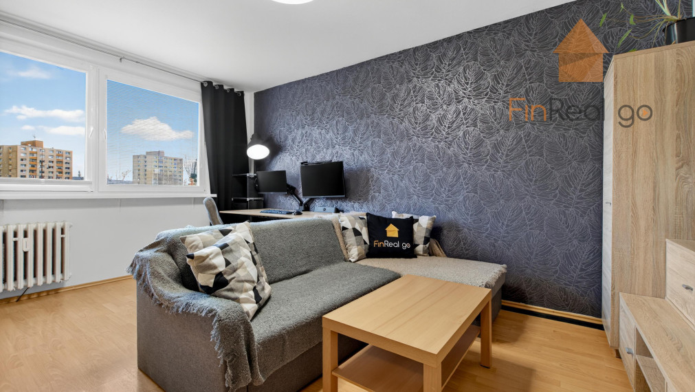 Predaj 2-izbový byt po čiastočnej rekonštrukcii, Dúbravka Pri Kríži