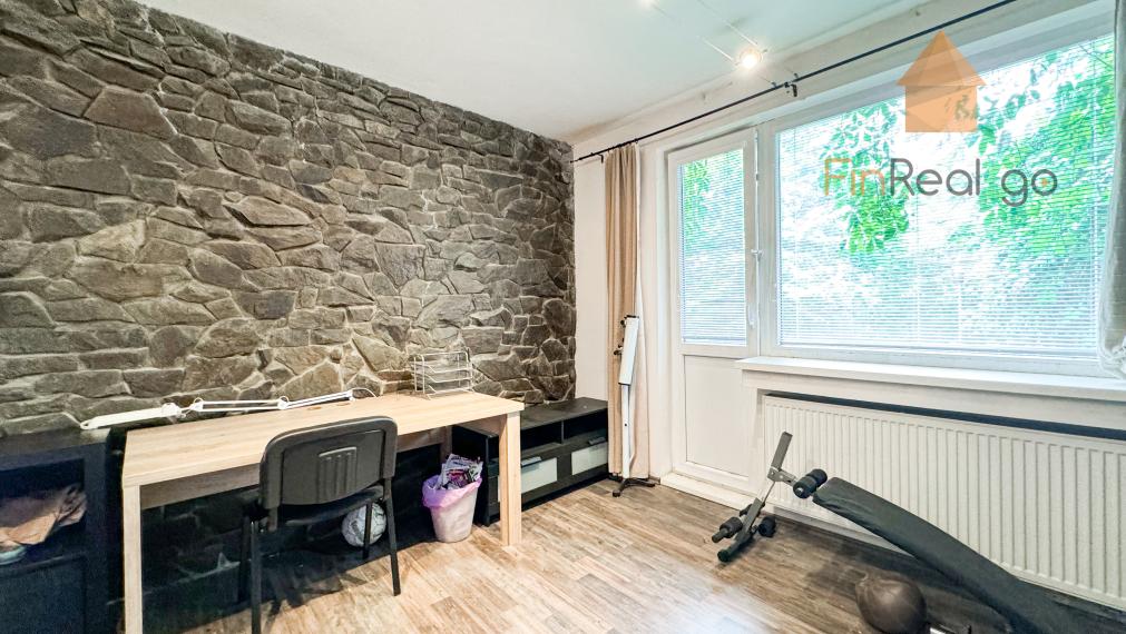 Predáme zariadený 7,5izbový rodinný dom-Investičný potenciál