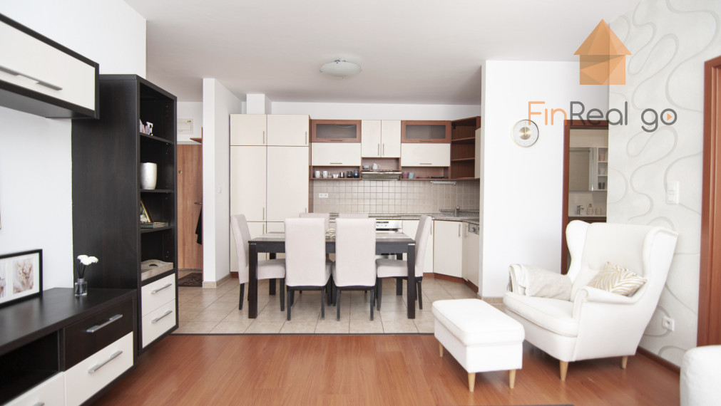 Prenájom 3-izb.byt 70m2 so šatníkom a loggiou, Šustekova ul.Petržalka