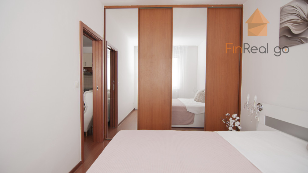 Prenájom 3-izb.byt 70m2 so šatníkom a loggiou, Šustekova ul.Petržalka