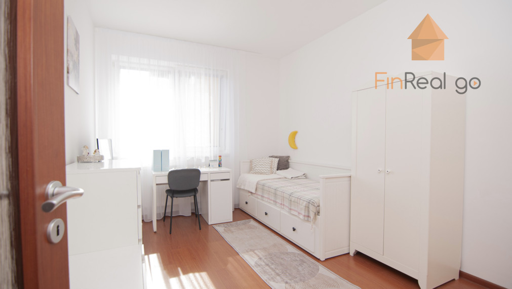 Prenájom 3-izb.byt 70m2 so šatníkom a loggiou, Šustekova ul.Petržalka