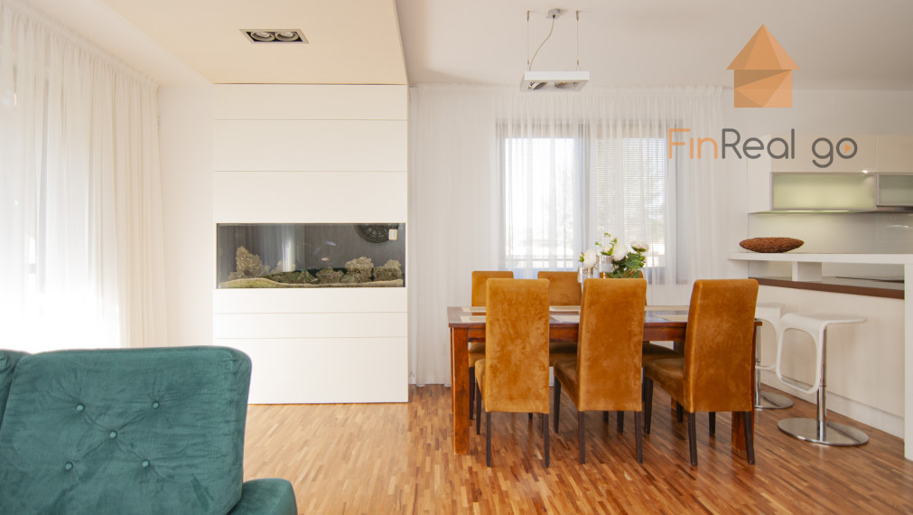 Predaj výnimočný rodinný dom s wellness zónou v srdci Slovenského Grobu