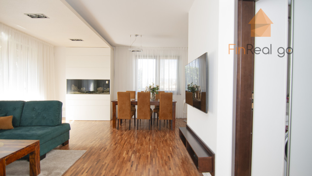 Predaj výnimočný rodinný dom s wellness zónou v srdci Slovenského Grobu