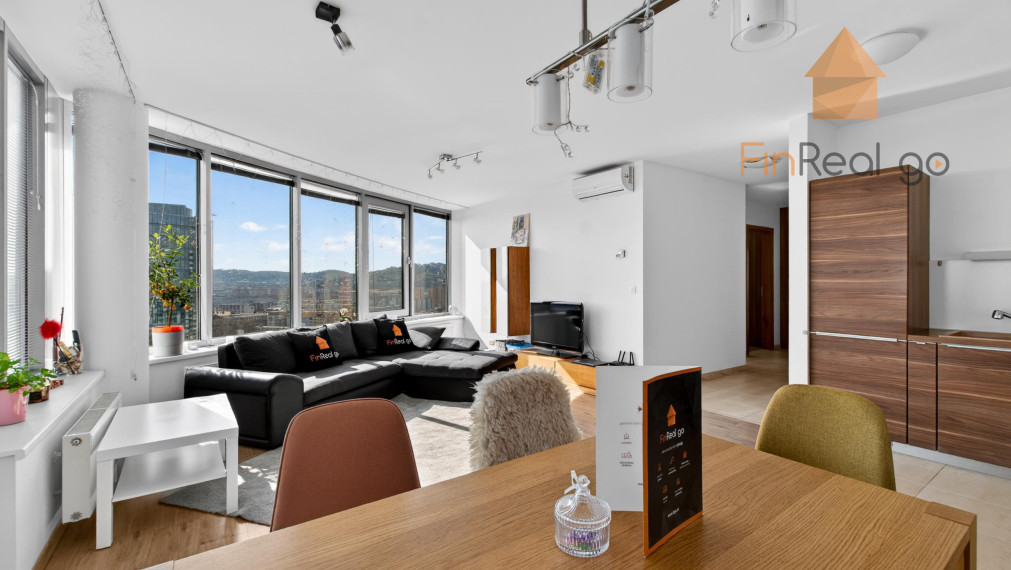 Na Predaj 3-izbový byt s terasou TRI VEŽE - TOP VÝHĽAD