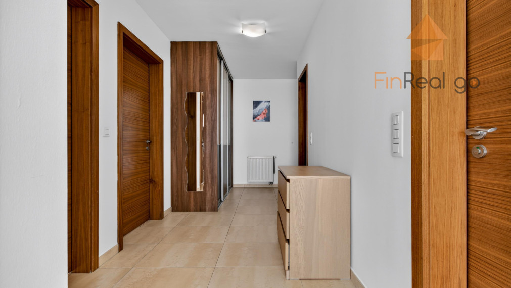 Na Predaj 3-izbový byt s terasou TRI VEŽE - TOP VÝHĽAD