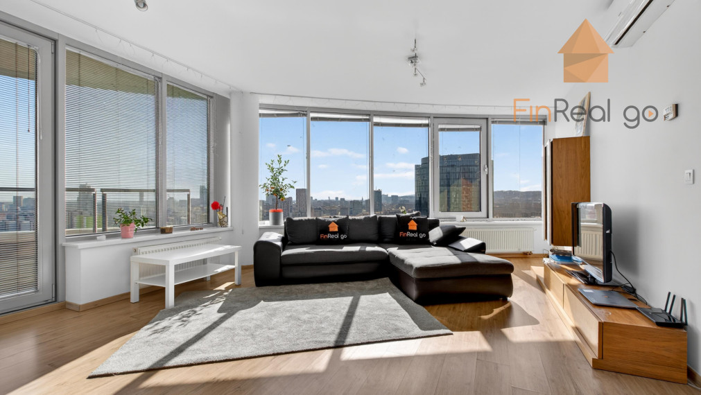 Na Predaj 3-izbový byt s terasou TRI VEŽE - TOP VÝHĽAD