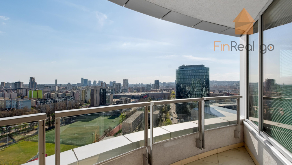 Na Predaj 3-izbový byt s terasou TRI VEŽE - TOP VÝHĽAD