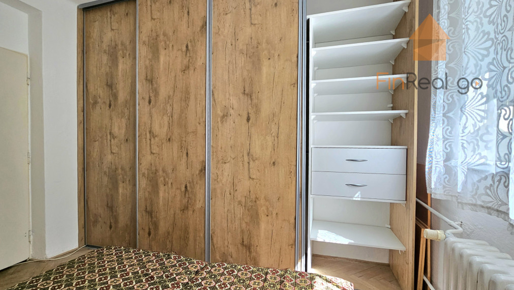 PREDAJ, 3-izbový zariadený byt, Levice