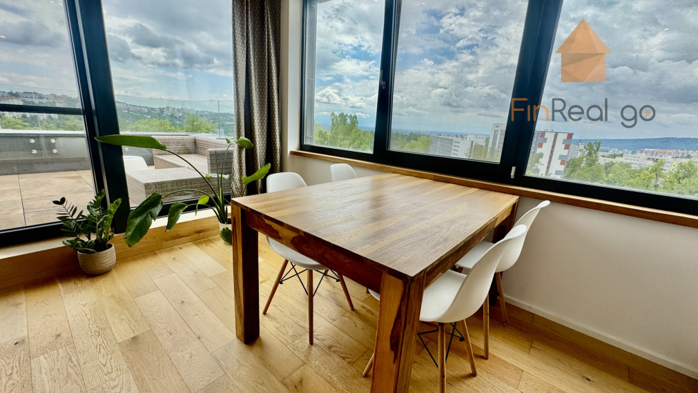 Prenájom exkluzívny 3-izbový byt s panoramatickou terasou v lukratívnej lokalite Staré Grunty, Bratislava