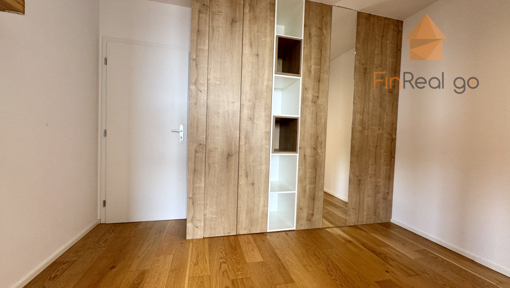 Prenájom exkluzívny 3-izbový byt s panoramatickou terasou v lukratívnej lokalite Staré Grunty, Bratislava