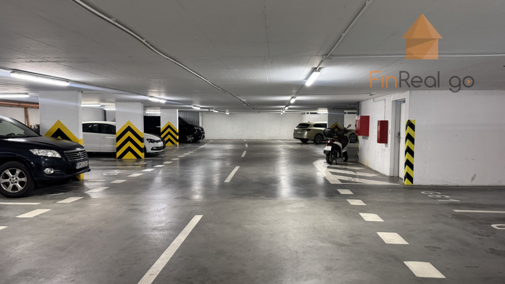 Prenájom exkluzívny 3-izbový byt s panoramatickou terasou v lukratívnej lokalite Staré Grunty, Bratislava