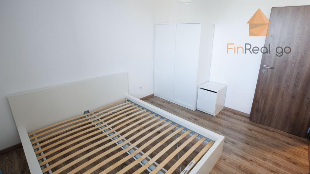 EXKLUZÍVNE NA PREDAJ – PRIESTRANNÝ 5-IZBOVÝ DOM V ROVINKE