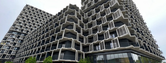 Prenájom garážové státie 12m2 a kobka 2m2 Guthaus, Račianska ul.