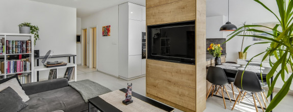 Predaj priestranný 2-izb. byt 58m2 + 4,5m2 balkón, Kazanská, Podunajské Biskupice