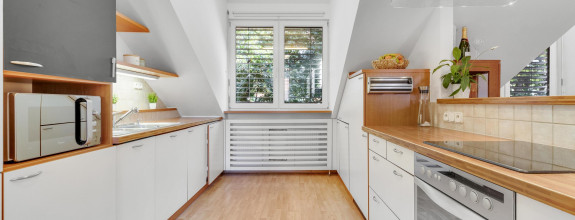 REZERVOVANÉ - podkrovný 3-izbový byt na Nivách, Súťažná