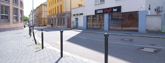 Predaj obchodného priestoru-kaviarne 65m2, Ba-Staré Mesto