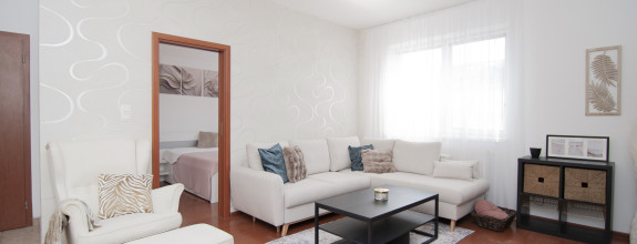 Prenájom 3-izb.byt 70m2 so šatníkom a loggiou, Šustekova ul.Petržalka