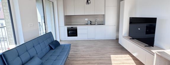 Prenájom - Úplne nový 2i byt s veľkým balkónom a parkovaním
