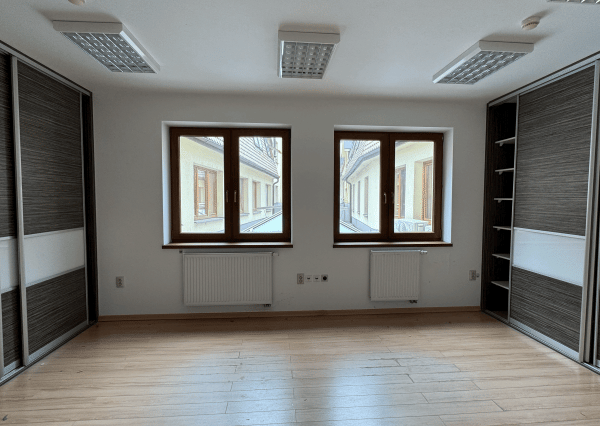 INVESTIČNÁ PRÍLEŽITOSŤ 168 m² + 8 m² terasa – OBCHODNÁ ULICA, STARÉ MESTO, BRATISLAVA I