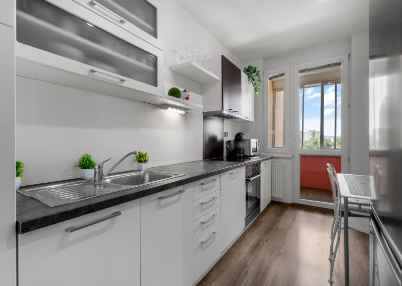 PREDANÉ 3-izb.byt, 74,6m2, lodžia, Romanova-Petržalka